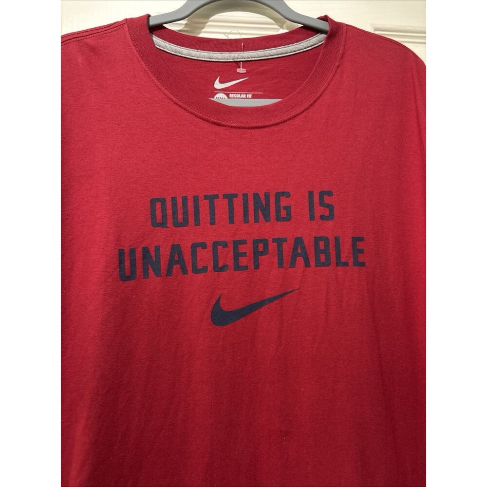 QUITTING IS UNACCEPTABLE Nike Graphic T-Shirt 2XL XXL Tough Red Athletic